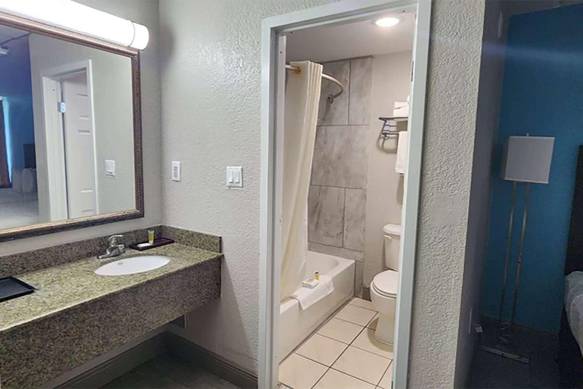 Travelodge By Wyndham Kingsland Ga Ngoại thất bức ảnh